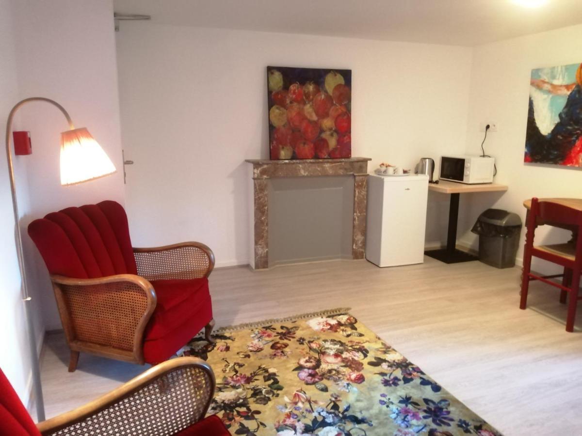 Hotel Le Relais De La Fontaine Échandelys Zewnętrze zdjęcie